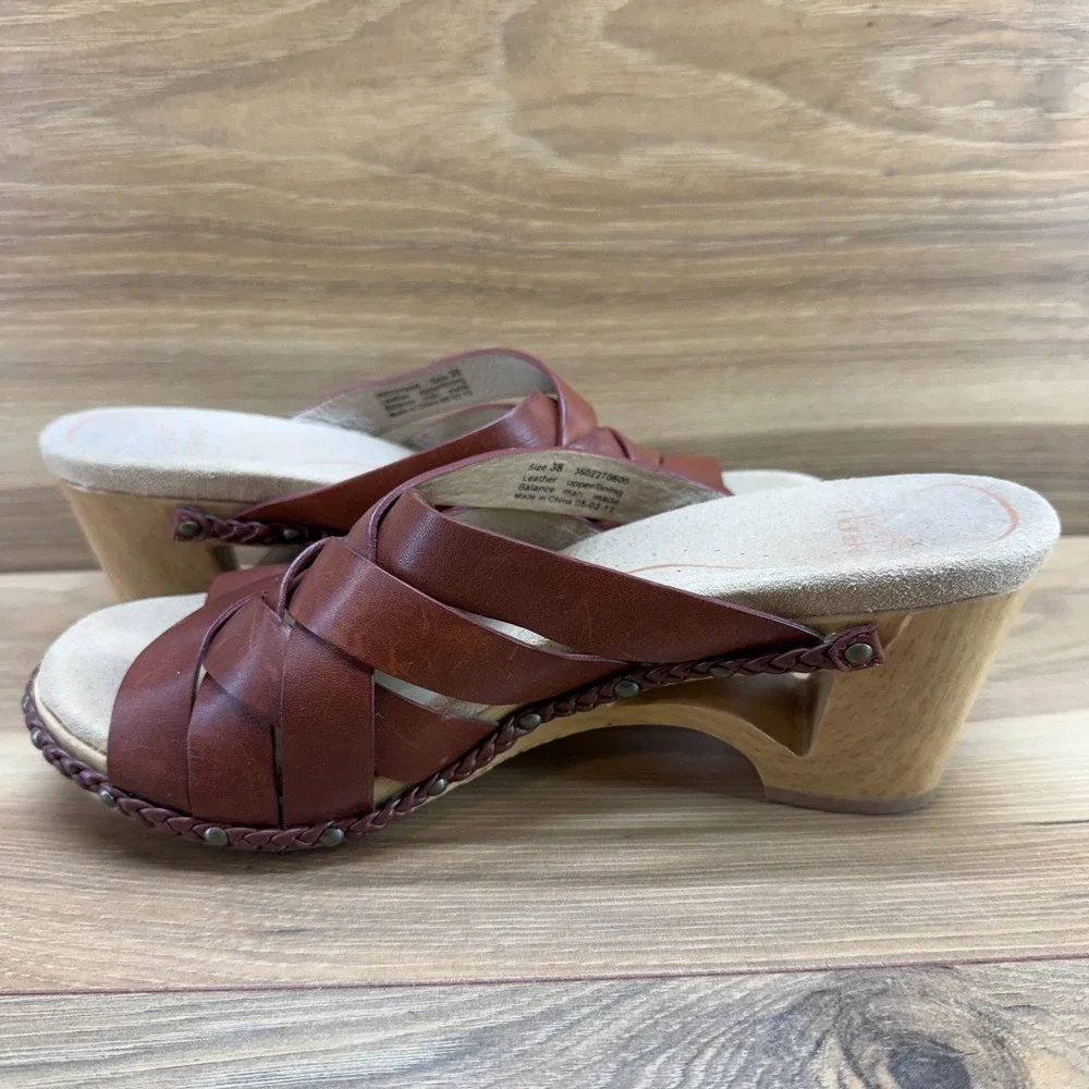 Dansko Tory Sandals Womens 8 EU 38 Brown Leather Weave Woven Studded Braide Heel